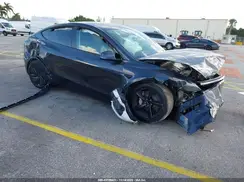 7SAYGDED7TA579964 2026 TESLA MODEL Y