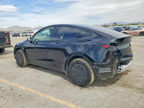 7SAYGDED7TA595033 2026 TESLA MODEL Y - Image 2