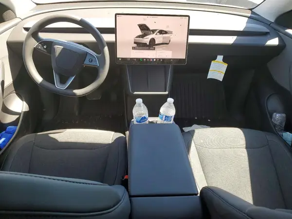 7SAYGDED7TA598126 2026 TESLA MODEL Y - Image 8