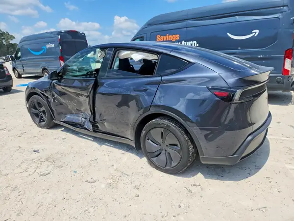 7SAYGDED7TA620268 2026 TESLA MODEL Y - Image 2