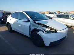 7SAYGDED7TA623963 2026 TESLA MODEL Y