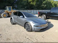 7SAYGDED7TA659314 2026 TESLA MODEL Y