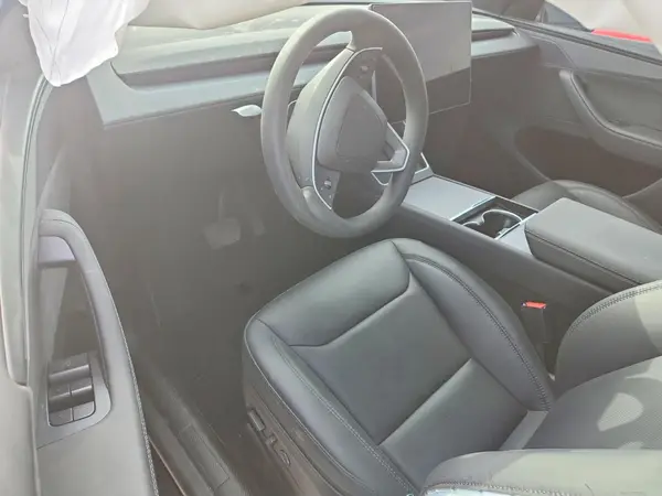 7SAYGDED7TA660964 2026 TESLA MODEL Y - Image 8