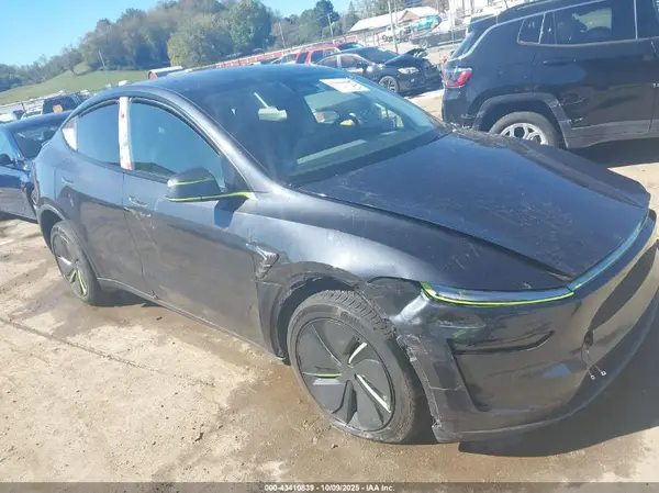 7SAYGDED7TF376432 2026 TESLA MODEL Y - Image 1