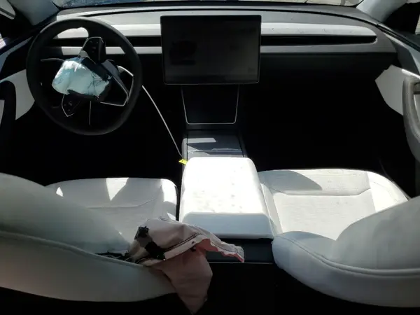 7SAYGDED7TF377547 2026 TESLA MODEL Y - Image 8