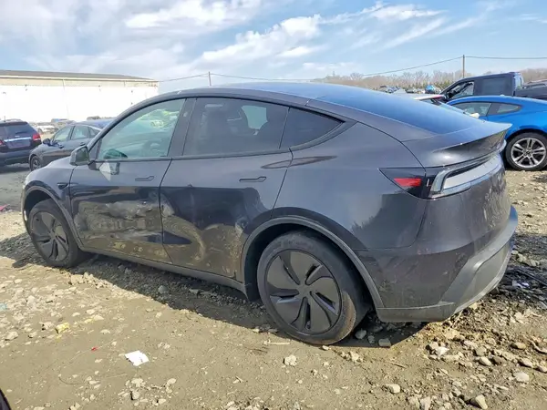 7SAYGDED7TF384305 2026 TESLA MODEL Y - Image 2