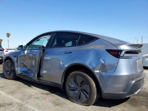 7SAYGDED7TF416136 2026 TESLA MODEL Y - Image 2