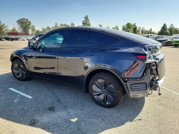 7SAYGDED7TF437794 2026 TESLA MODEL Y - Image 2
