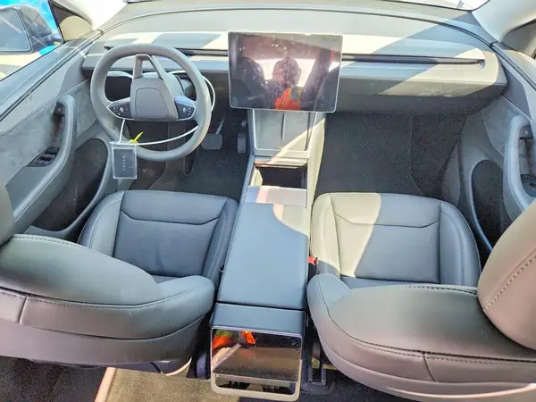 7SAYGDED7TF437794 2026 TESLA MODEL Y - Image 8