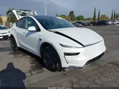 7SAYGDED7TF446169 2026 TESLA MODEL Y