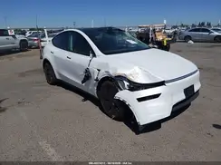 7SAYGDED7TF461531 2026 TESLA MODEL Y