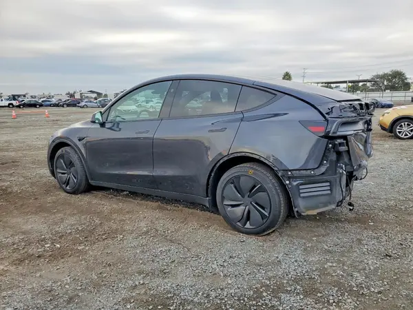 7SAYGDED7TF518133 2026 TESLA MODEL Y - Image 2