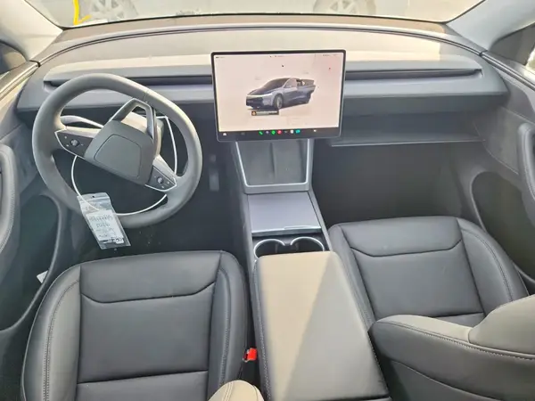 7SAYGDED7TF518133 2026 TESLA MODEL Y - Image 8