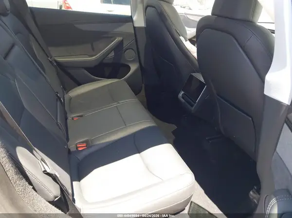 7SAYGDED7TF542710 2026 TESLA MODEL Y - Image 8
