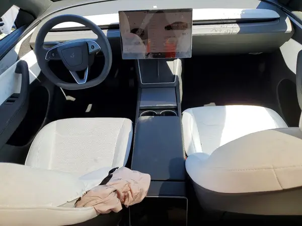 7SAYGDED7TF587646 2026 TESLA MODEL Y - Image 8