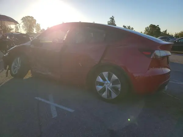 7SAYGDED8PF907112 2023 TESLA MODEL Y - Image 2