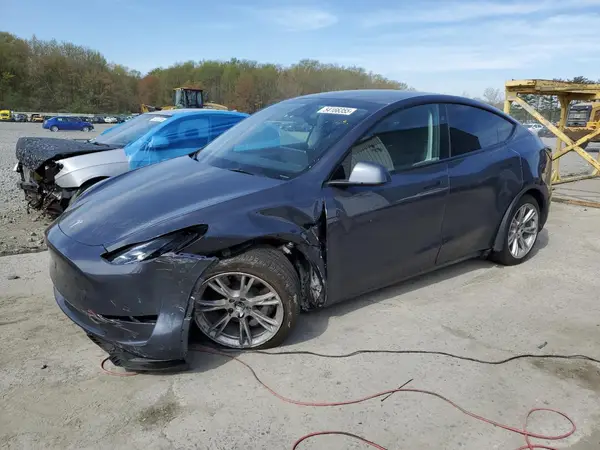 7SAYGDED8PF915954 2023 TESLA MODEL Y - Image 1
