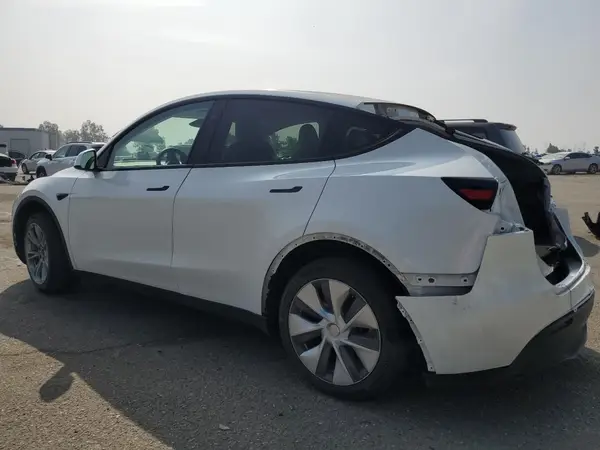 7SAYGDED8PF933497 2023 TESLA MODEL Y - Image 2
