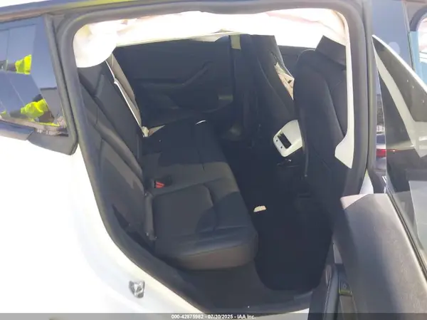7SAYGDED8PF940577 2023 TESLA MODEL Y - Image 8