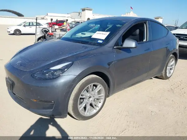 7SAYGDED8PF944970 2023 TESLA MODEL Y - Image 2