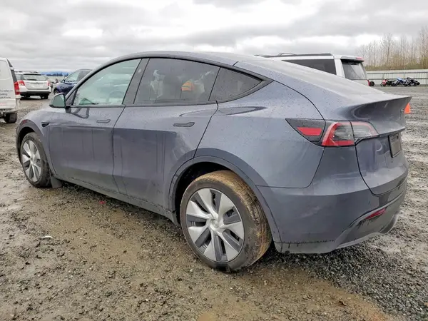 7SAYGDED8PF955855 2023 TESLA MODEL Y - Image 2