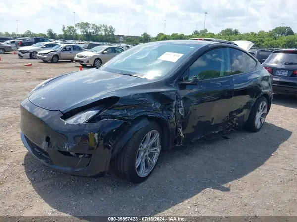 7SAYGDED8PF956018 2023 TESLA MODEL Y - Image 2