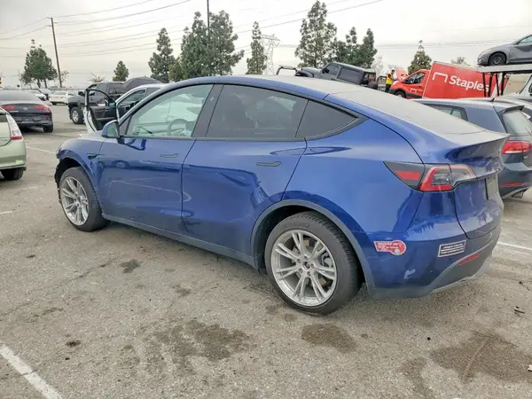 7SAYGDED8PF957377 2023 TESLA MODEL Y - Image 2