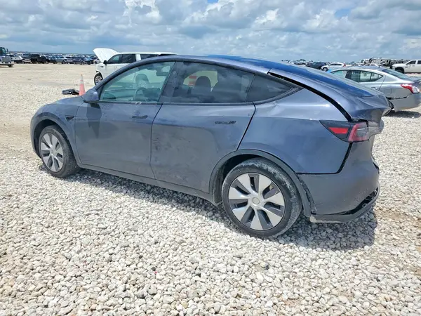 7SAYGDED8PF958495 2023 TESLA MODEL Y - Image 2