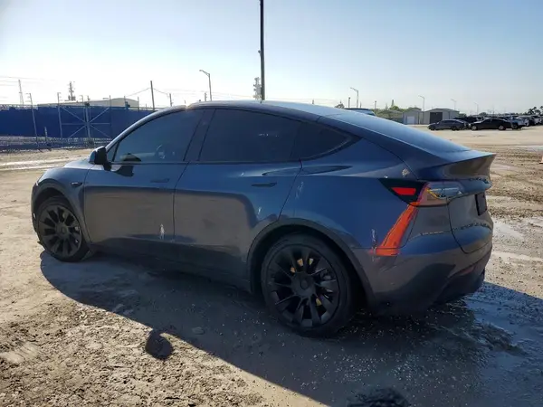 7SAYGDED8PF959484 2023 TESLA MODEL Y - Image 2