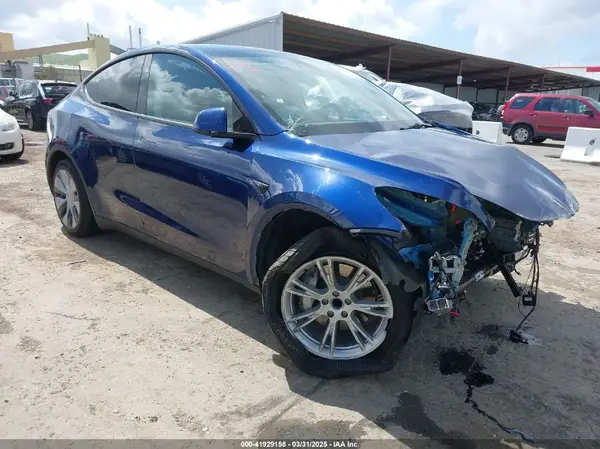 7SAYGDED8PF972140 2023 TESLA MODEL Y - Image 1