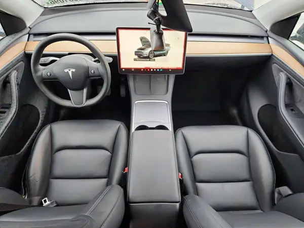 7SAYGDED8RA304368 2024 TESLA MODEL Y - Image 8