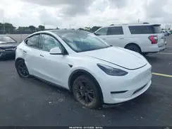 7SAYGDED8RA332252 2024 TESLA MODEL Y