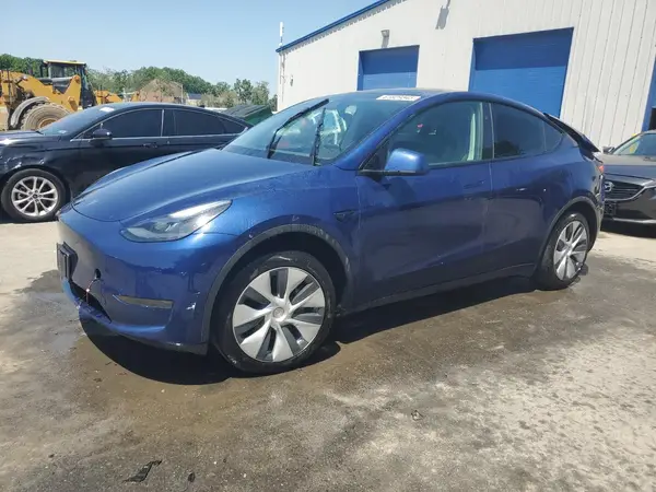 7SAYGDED8RF002498 2024 TESLA MODEL Y - Image 1