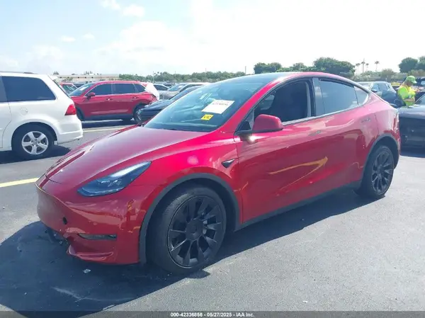 7SAYGDED8RF019494 2024 TESLA MODEL Y - Image 2