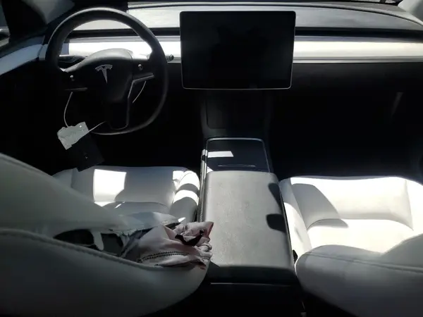 7SAYGDED8RF023965 2024 TESLA MODEL Y - Image 8