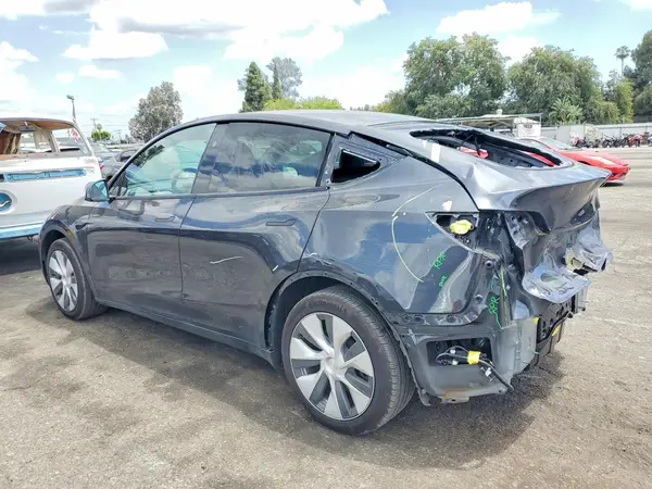 7SAYGDED8RF032889 2024 TESLA MODEL Y - Image 2