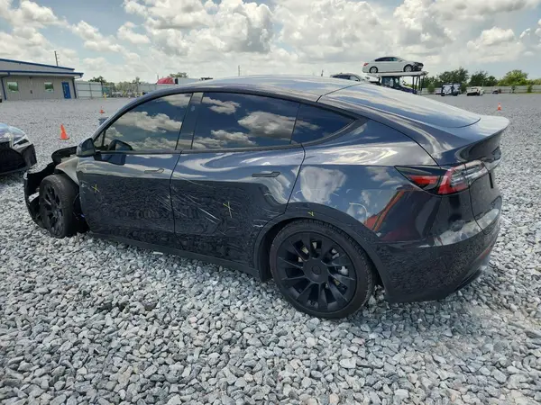 7SAYGDED8RF040829 2024 TESLA MODEL Y - Image 2