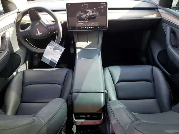 7SAYGDED8RF043858 2024 TESLA MODEL Y - Image 8