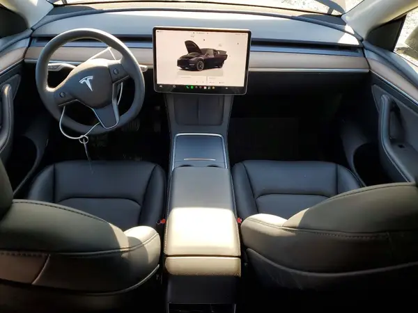 7SAYGDED8RF086063 2024 TESLA MODEL Y - Image 8