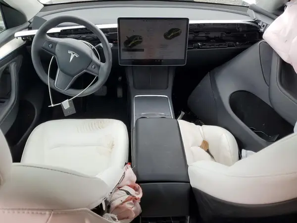 7SAYGDED8RF086824 2024 TESLA MODEL Y - Image 8