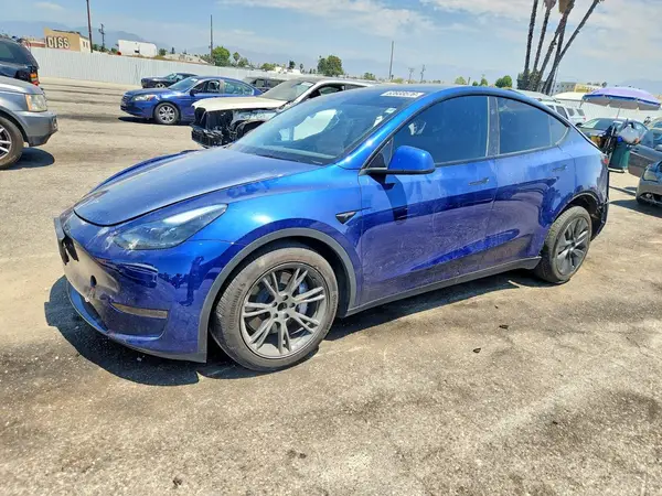 7SAYGDED8RF094518 2024 TESLA MODEL Y - Image 1