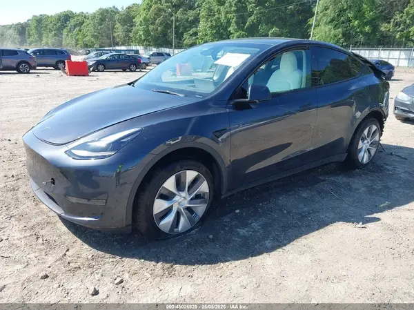 7SAYGDED8RF094647 2024 TESLA MODEL Y - Image 2