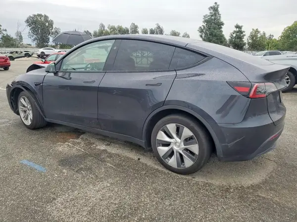 7SAYGDED8RF096754 2024 TESLA MODEL Y - Image 2