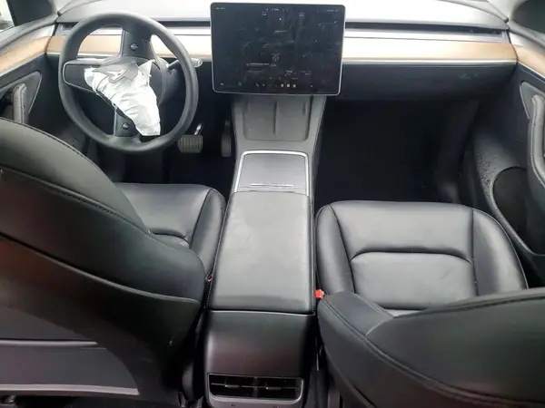 7SAYGDED8RF096754 2024 TESLA MODEL Y - Image 8