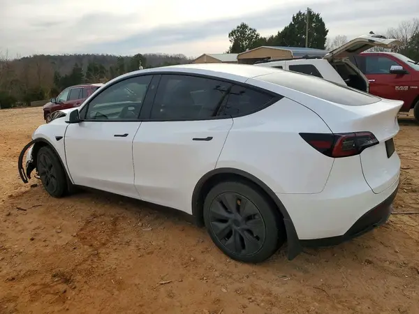 7SAYGDED8RF100043 2024 TESLA MODEL Y - Image 2