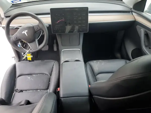 7SAYGDED8RF100057 2024 TESLA MODEL Y - Image 8