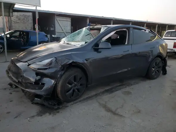 7SAYGDED8RF108790 2024 TESLA MODEL Y - Image 1