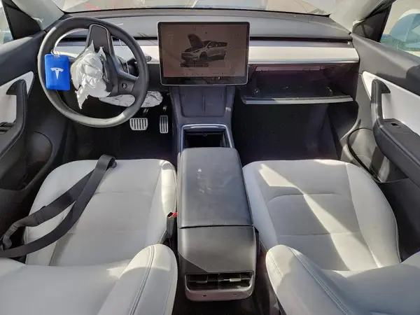 7SAYGDED8RF117778 2024 TESLA MODEL Y - Image 8