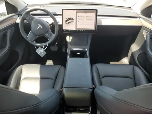 7SAYGDED8RF117912 2024 TESLA MODEL Y - Image 8