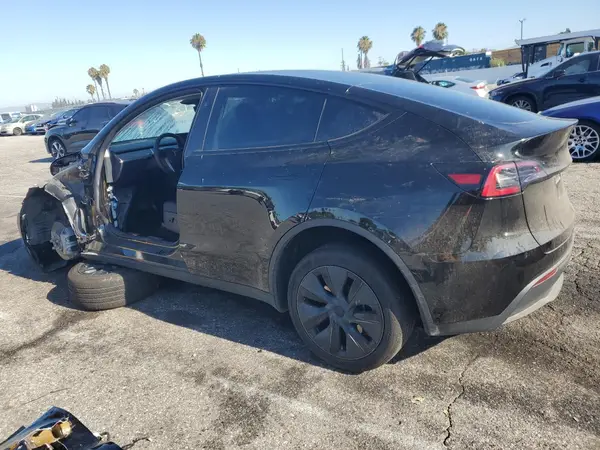 7SAYGDED8RF122205 2024 TESLA MODEL Y - Image 2